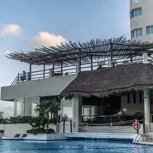 Aparthotel Beach&sunrise